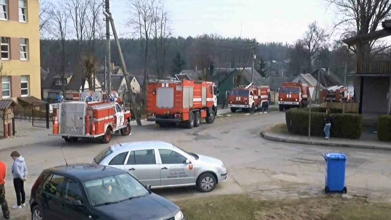 Gaisro gesinimo ir gelbėjimo pratybos Veisiejų gimnazijoje
