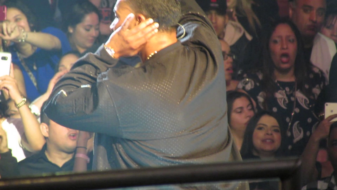 Don Omar - Bandolero / Ella Y Yo Con Romeo