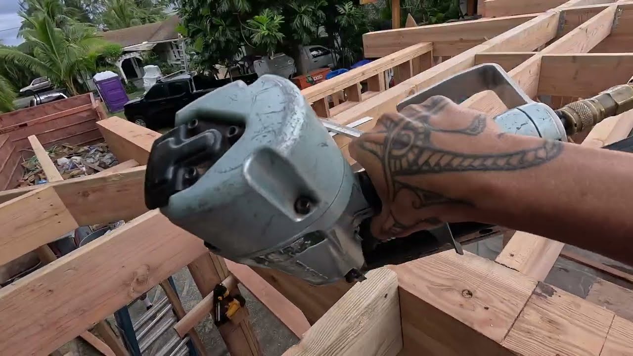 Pulling the trigger with my thumb | Framers POV
