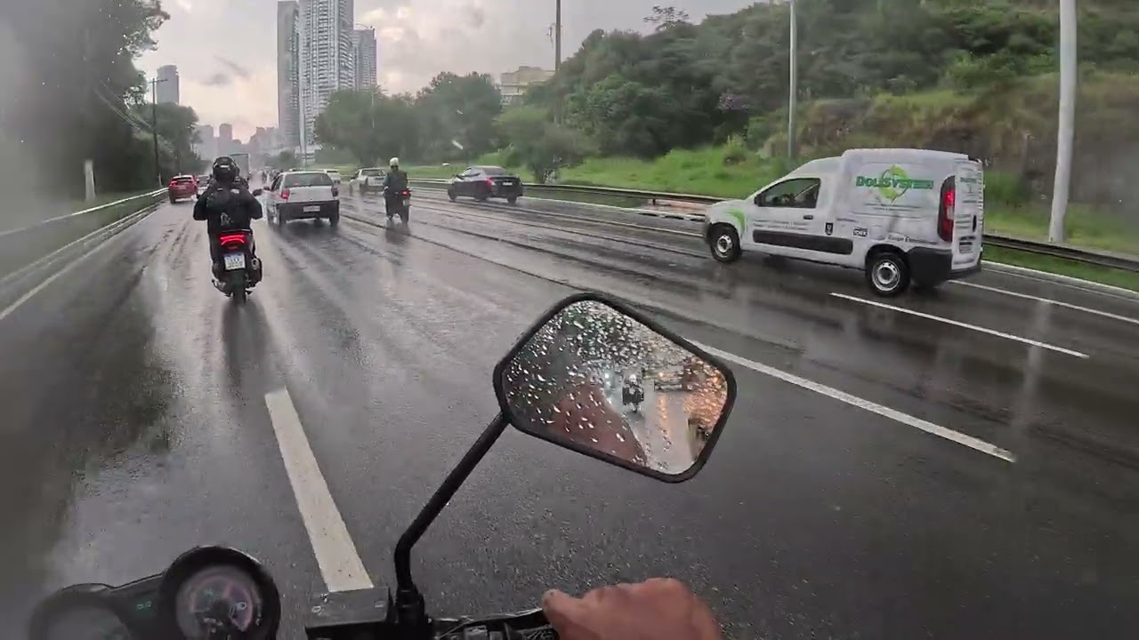 Sexta feira com chuva 