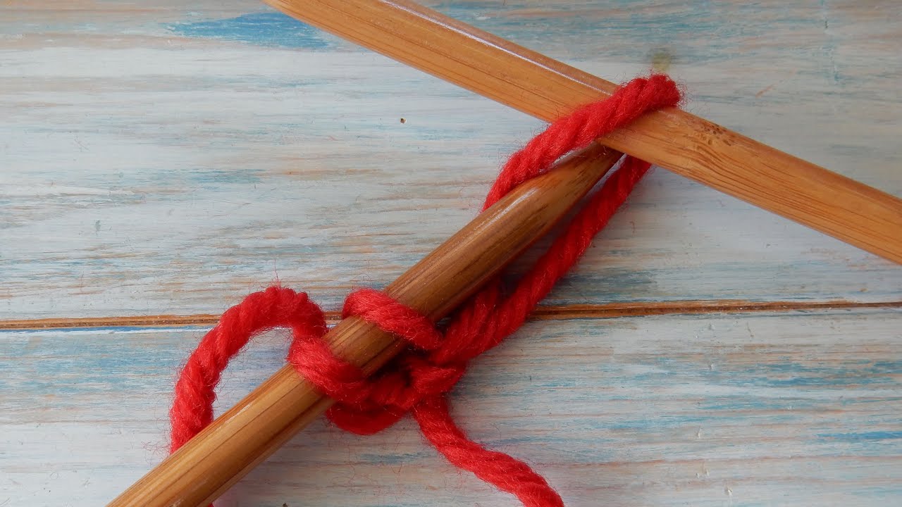 How to Cast On in Knitting - Two Ways
