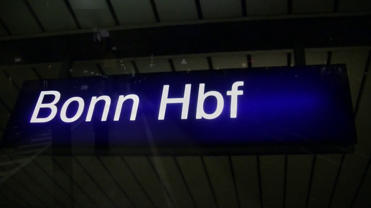 Nächtlicher Bahnverkehr in Bonn HBF