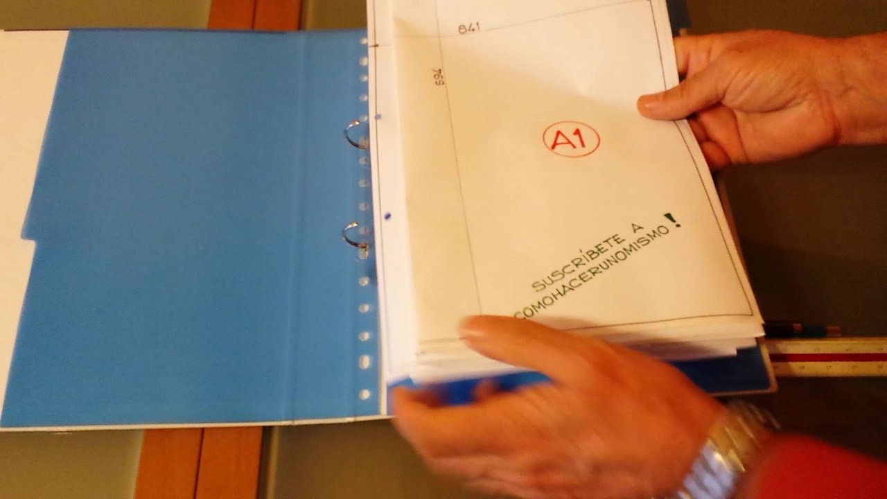 Plieuse de plans A1 en A4 pour classeur &agrave; anneaux