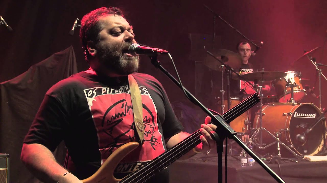 Os Diplomáticos de Monte Alto - Mesejo (Directo Castañazo Rock 2012)