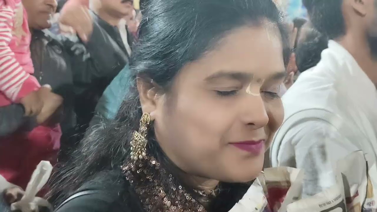 मेरी यूट्यूब फेमिली सरकार की आरती बड़ी दुर्लभ है और कमेंट में राधे राधे टाइप करें #jaipur #like 