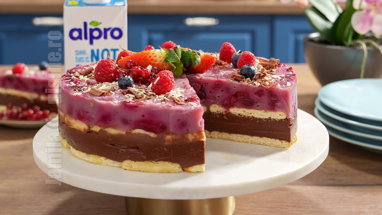 Tort vegan cu ciocolata si visine, o reteta minunata de tort de post | JamilaCuisine