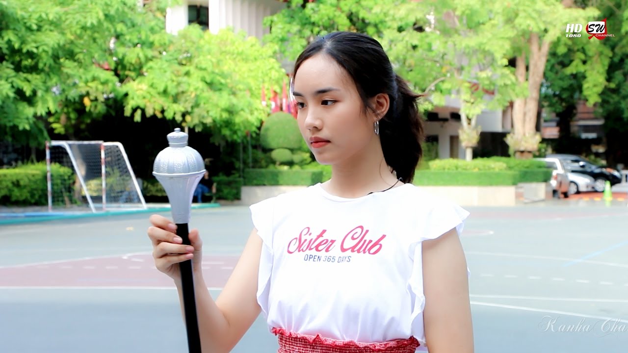 Fung ดรัมเมเยอร์ไม้ 3 ร.ร.สตรีวิทยา