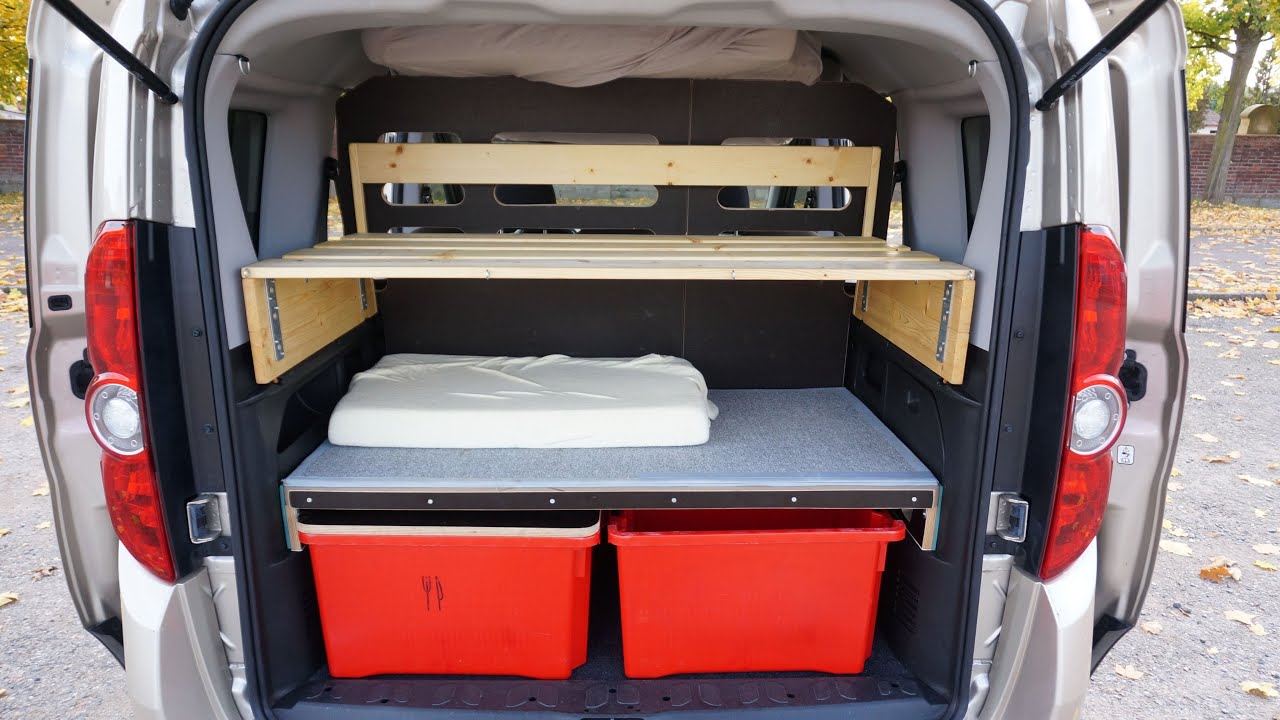 Spací / kempovací vestavba pro Fiat Doblo II
