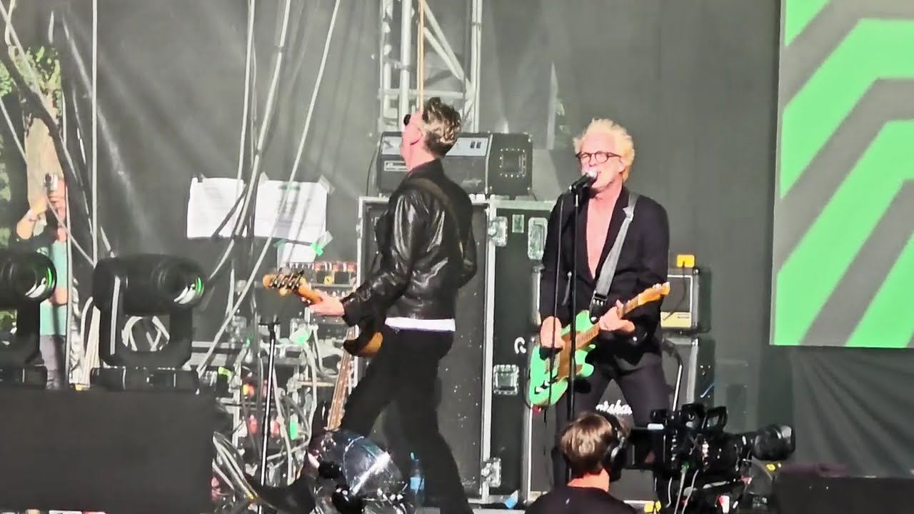 Travis - Side - live beim Pinot and Rock Festival in Breisach am 04.07.2025