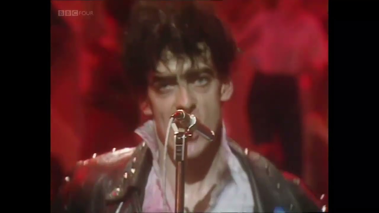 Tenpole Tudor - Swords Of A Thousand Men (TOTP 1981)
