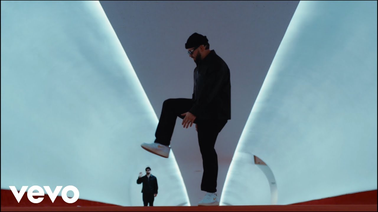Andy Mineo, Blaine Taylor - Play Along (Official Music Video)