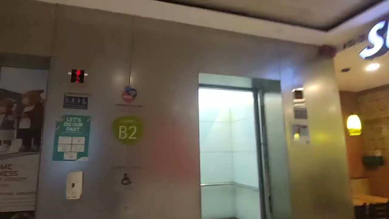 Hitachi Elevator at Vivo City.