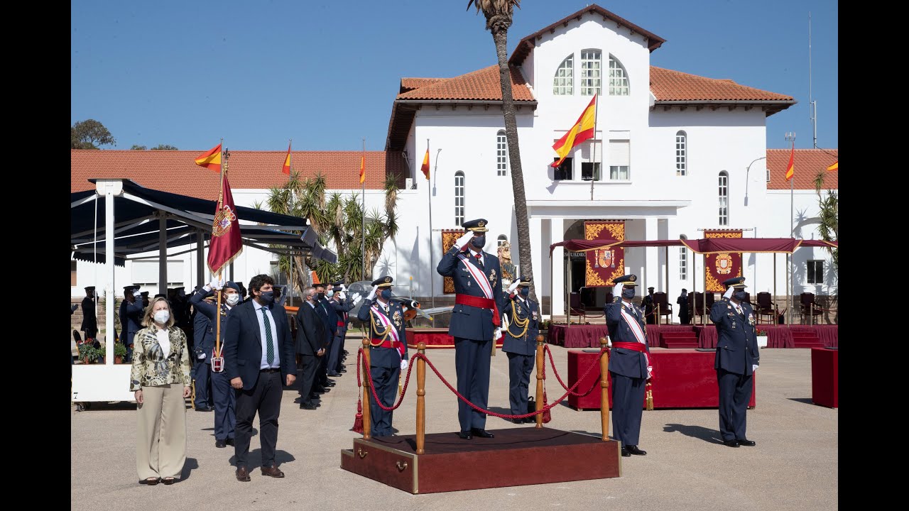 Su Majestad el Rey preside el acto de entrega de Reales Despachos en la Academia General del Aire