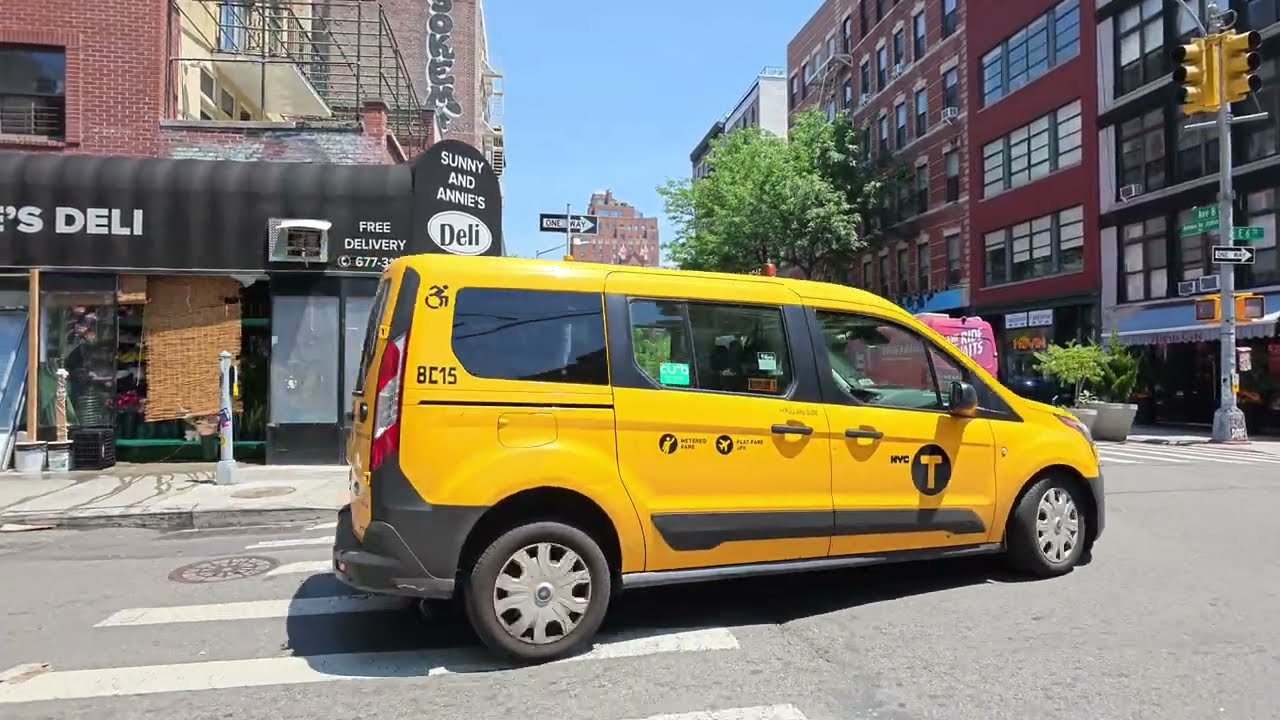 Insta360 Luna Ultra 