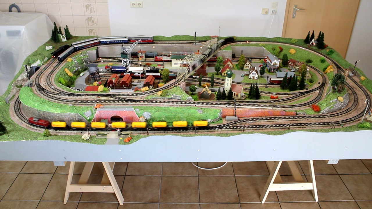 Märklin H0 Anlage Schönblick, Automatikbetrieb mit 6 Zügen