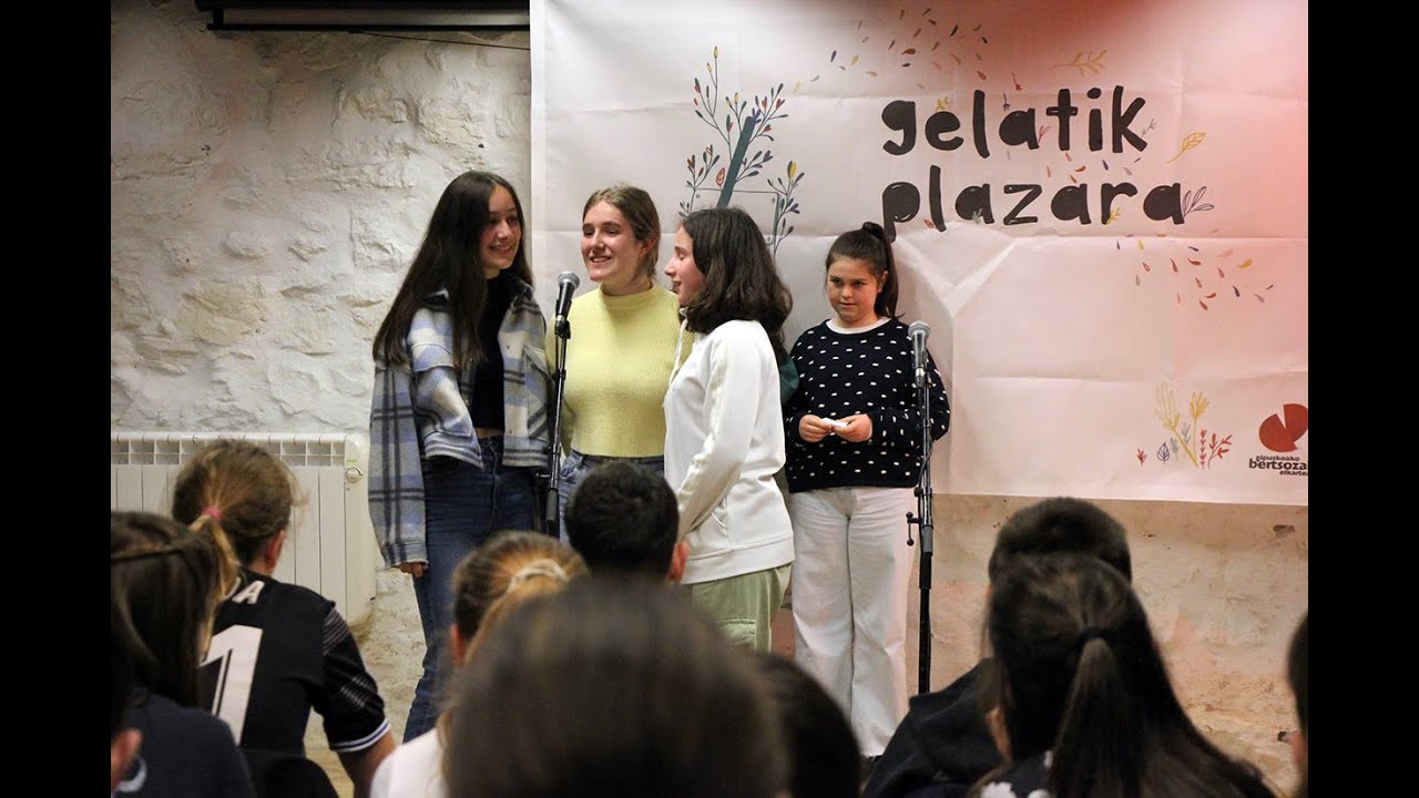 Gelatik plazara bertso sariketa