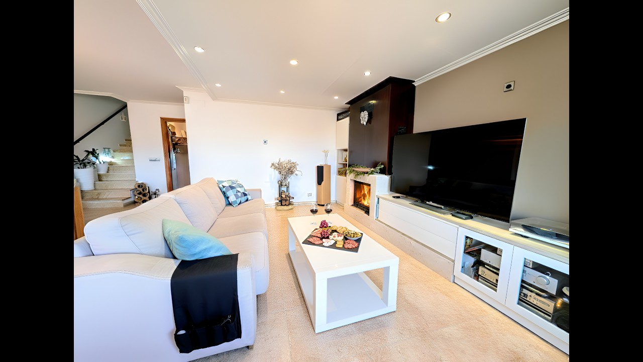 Exclusive duplex in the heart of Malgrat de Mar with solarium terrace and sea views