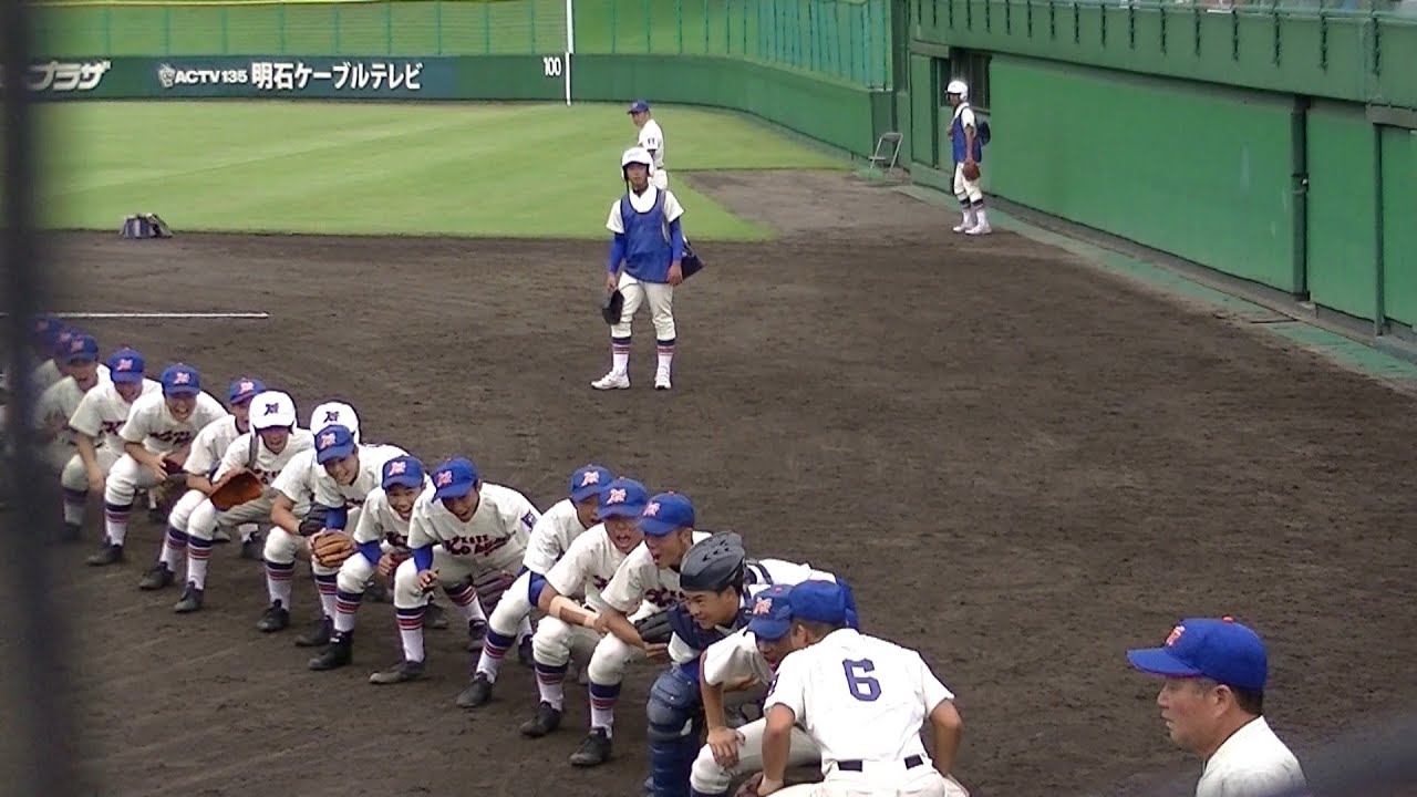 【高校野球】神戸国際大附・シートノック（２０１６秋季兵庫県大会・３回戦）