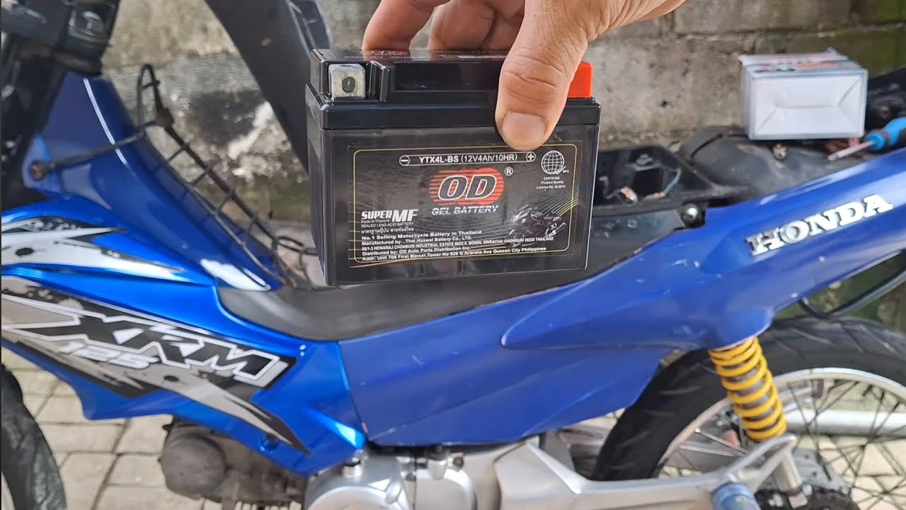 Paano magpalit ng Battery sa Honda XRM 110  Step by step Installation