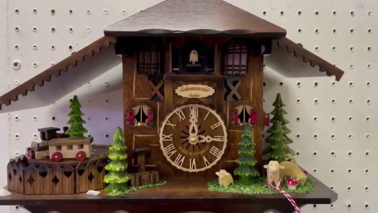 Train Cuckoo Clock Electronic 42810QMT