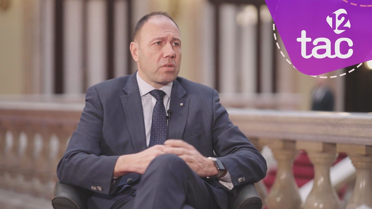 Berni Álvarez, conseller d'Esports