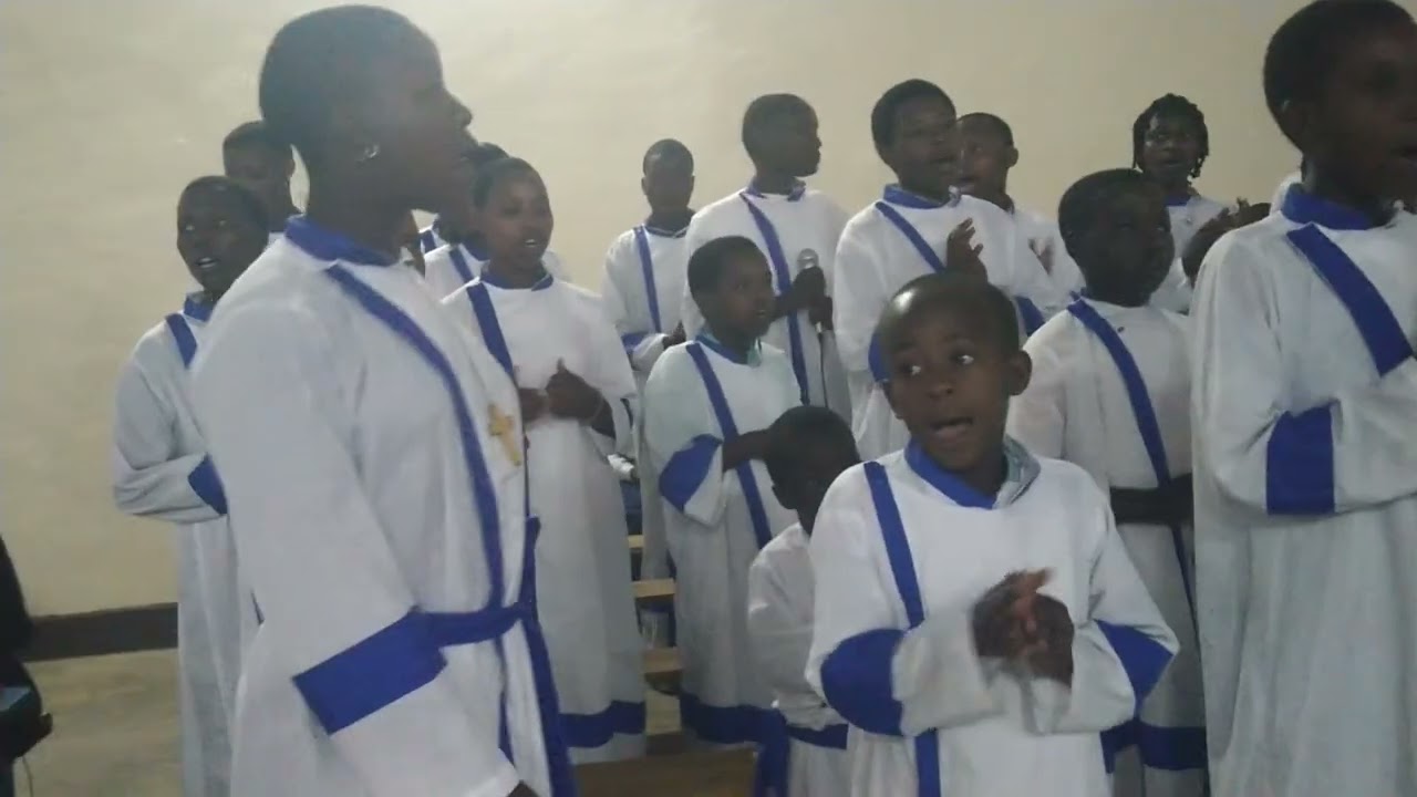 NZAMURAMBAHO par Orest Niyonzima performed by Pueri cantores Kiziba in Good voice &hearts;️🤜🤜🔥
