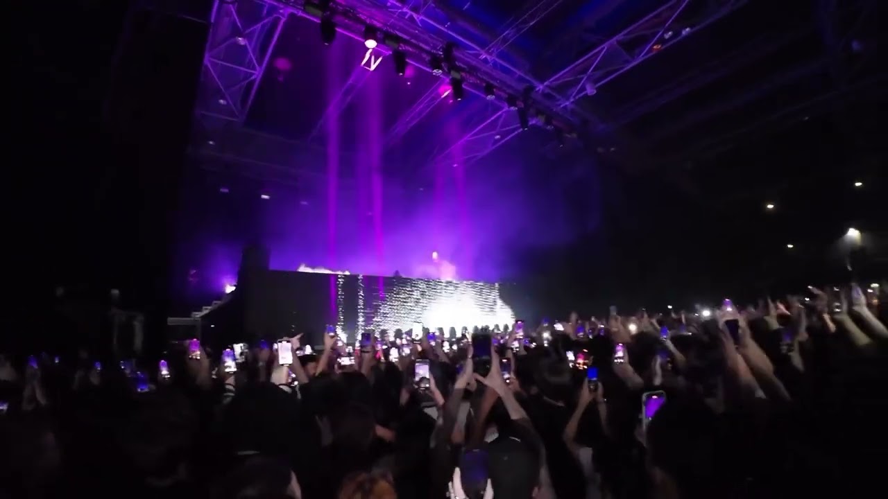 YEAT - IDGAF (LIVE FROM PARIS 2024)
