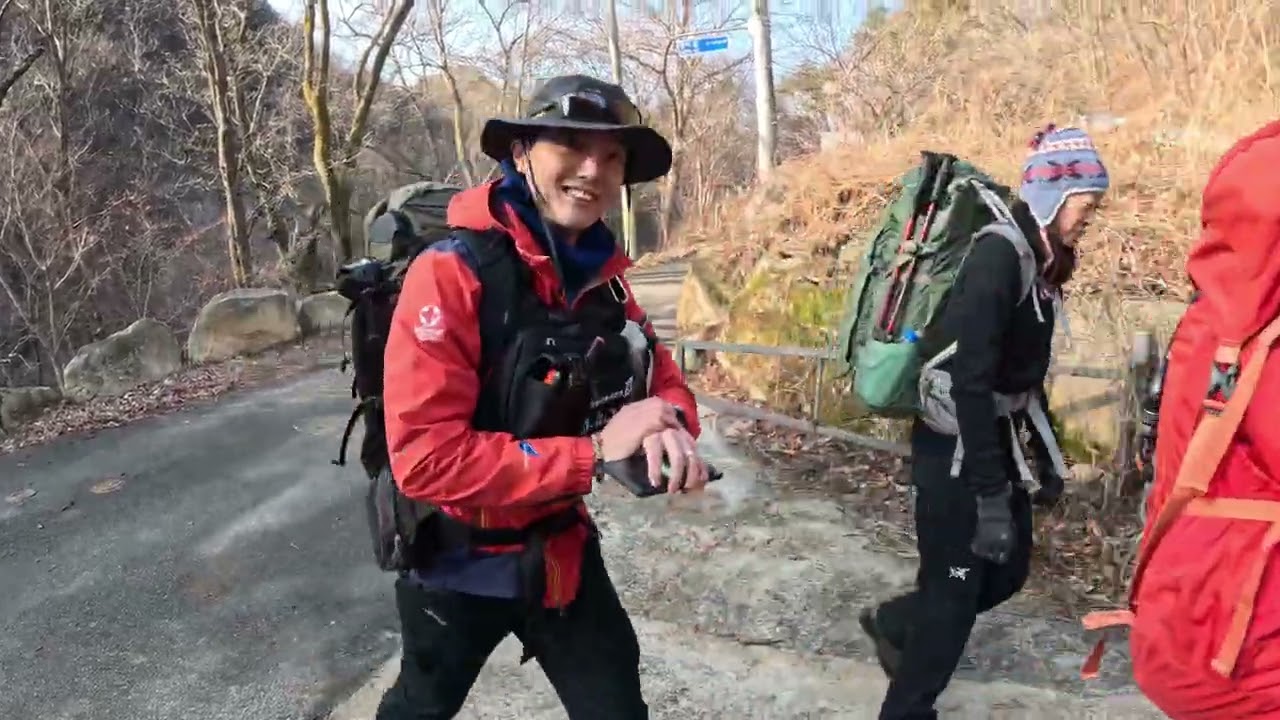전국 산악구조대는 언제나 여러분의 안전한 산행 곁에 있겠습니다