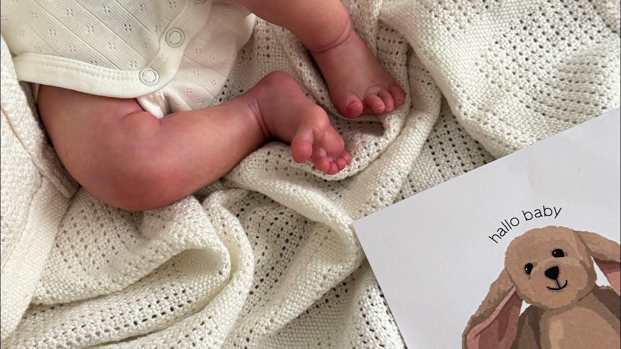 Beautiful Baby Box Opening Fail.... + Nesting haul 🐣