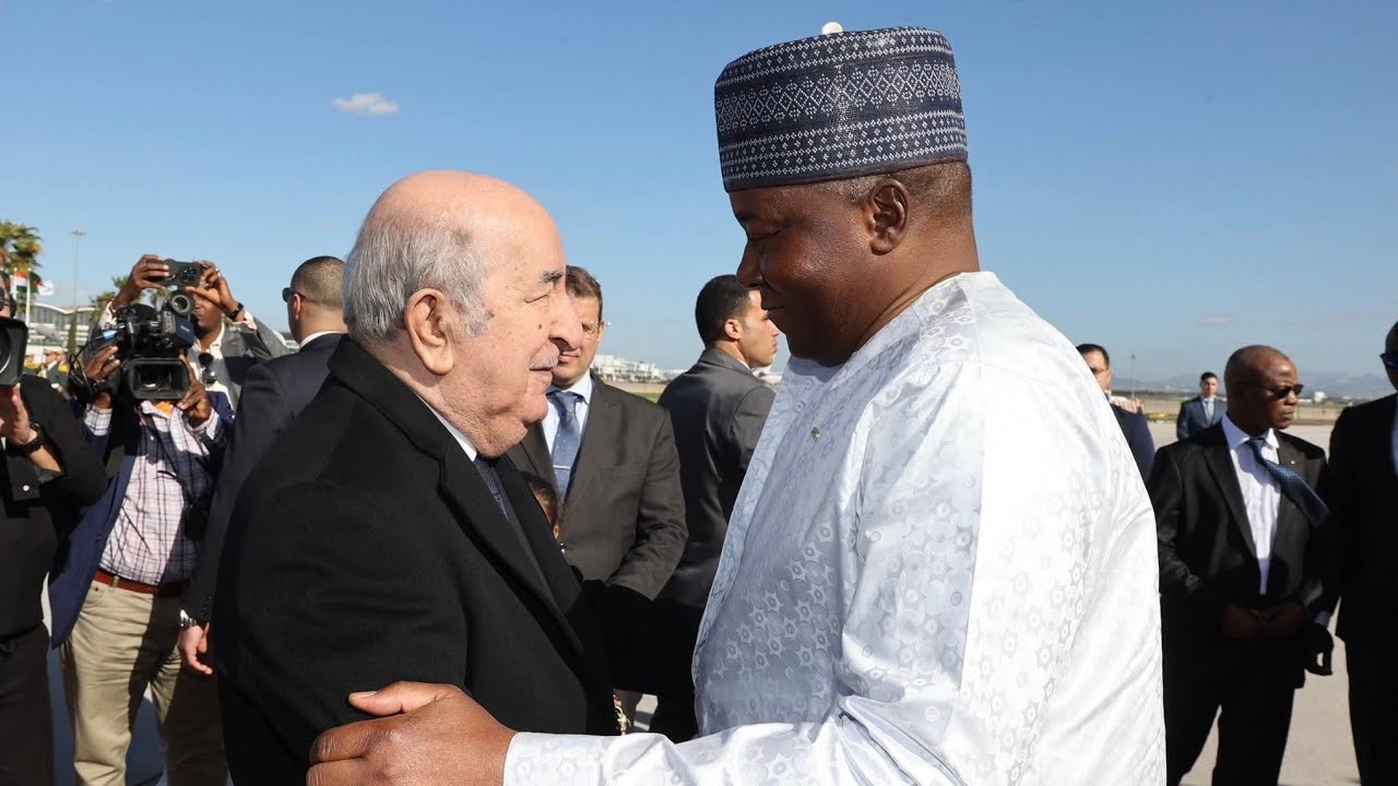 خطر الغاز النيجيري الجزائري.. تبون يحك ويكذب ويضيع المزيد من ثروات الجزائر لمكايدة المغرب