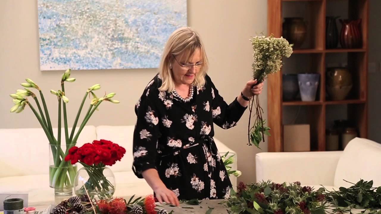 How to Make a Christmas Wreath by Paula Pryke OBE