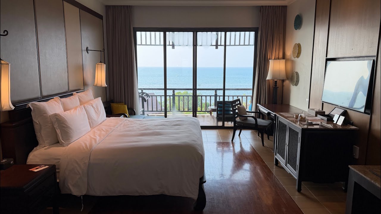 Обзор отеля InterContinental Pattaya Resort, входящего в сеть IHG: номер 1 King Classic с видом н...