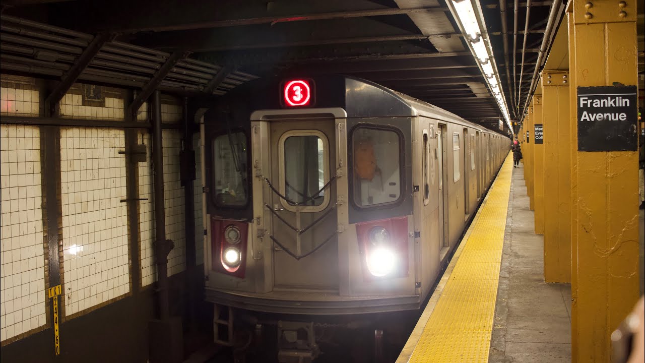 R142 (3) train at Franklin Ave 