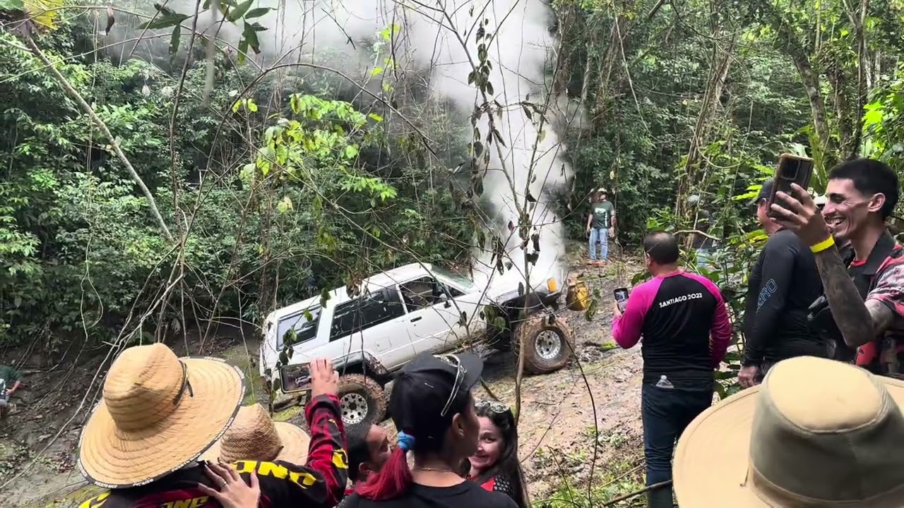 Jeep vs toyota! evento de minion
