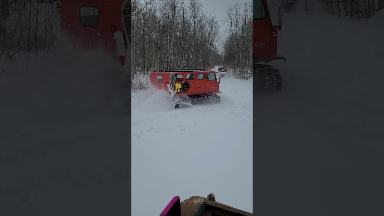 Midwest snowcat Clowder 2026 Friday lake departure