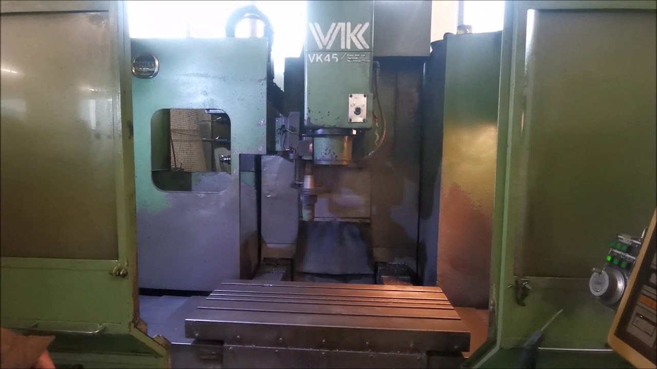 HITACHI SEIKI VK 45-40 Vertical Machining Centre