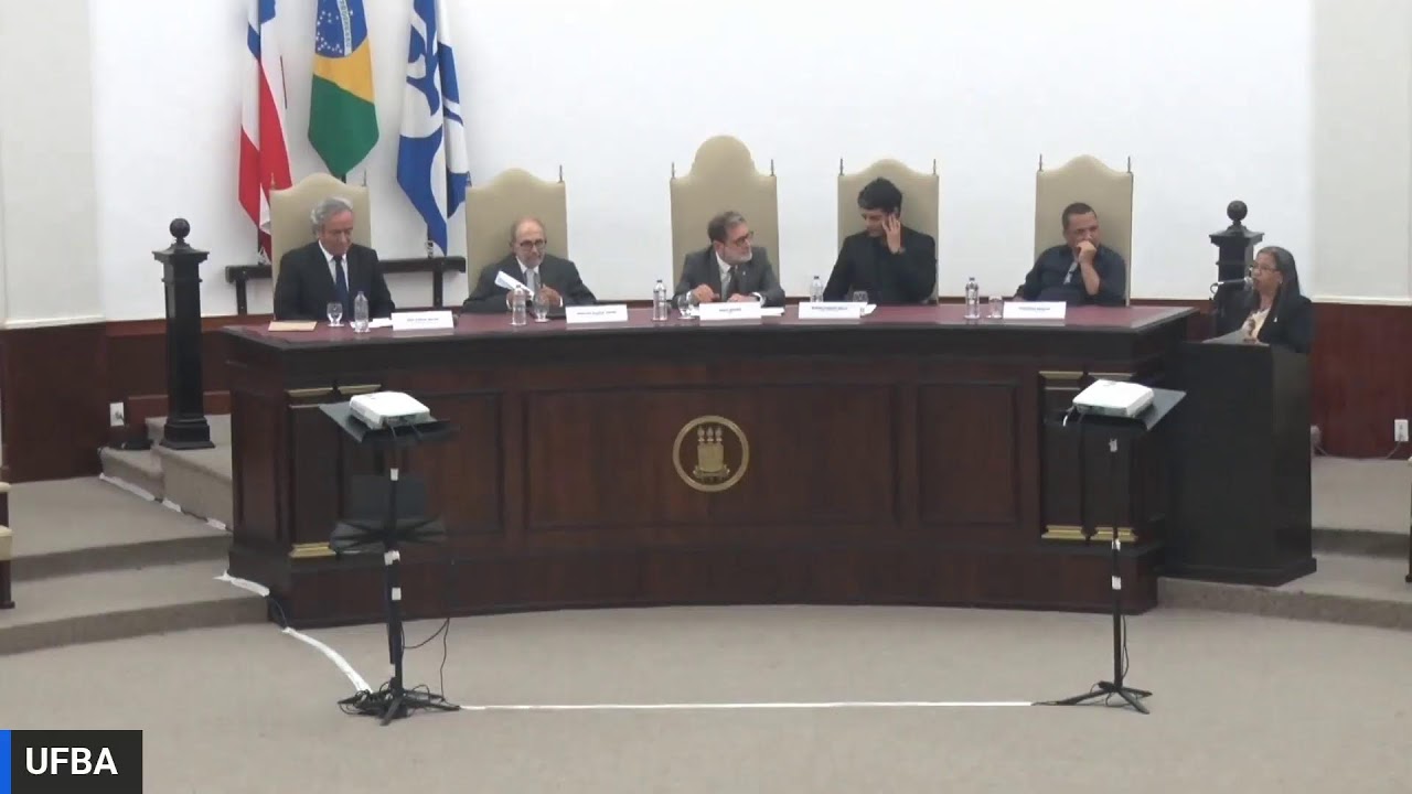 Doutor Honoris Causa ao Filósofo Oswaldo Giacoia.
