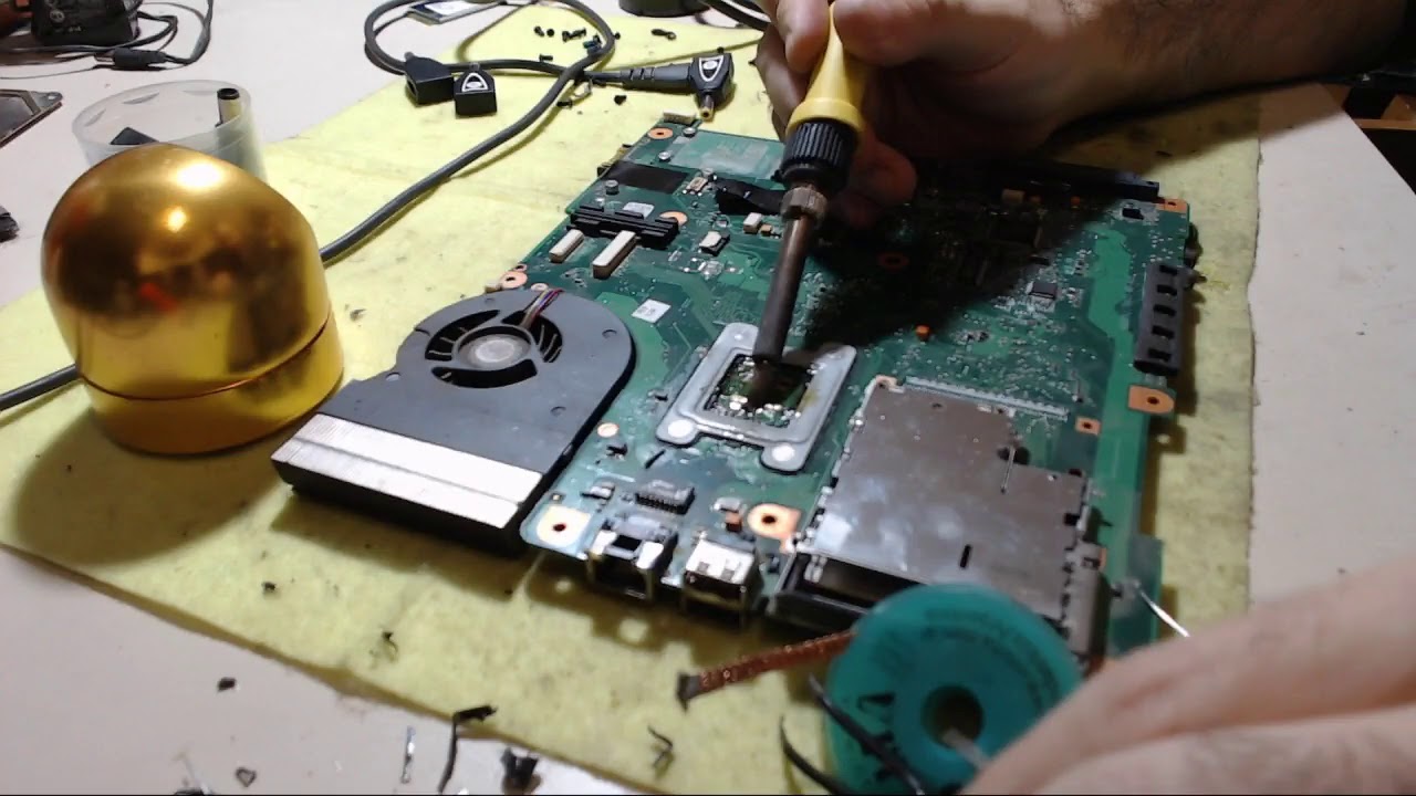 REPARACION TOSHIBA SATELLITE 305 REEMPLAZO CAPACITOR NEC TOKIN