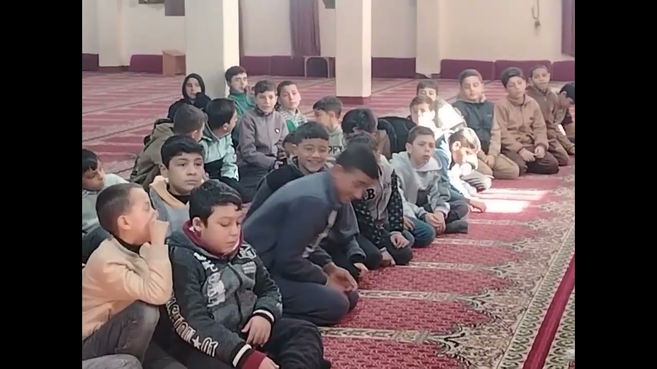فعاليات ختام حلقات القرآن في عام 2025_ _دروس_أسئلة ومسابقات_ترفيه _وجبة غداء_في مسجد حمزة في الفرقلس