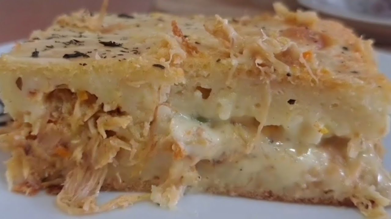TORTA DE FRANGO DE  LIQUIDIFICADOR: Massa fofinha que derrete na boca! (Rápida e Fácil)