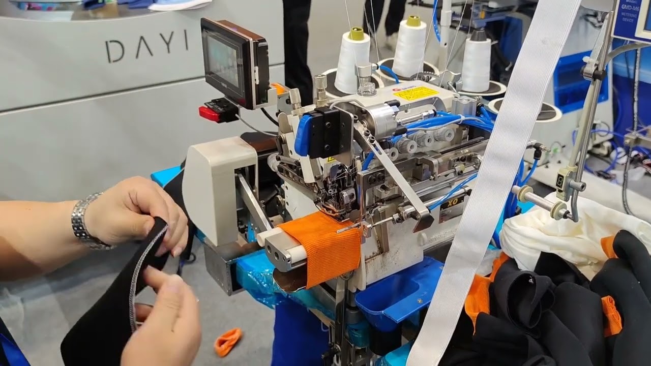 Rib cuff attaching machine,Elastic cuff attaching machine
