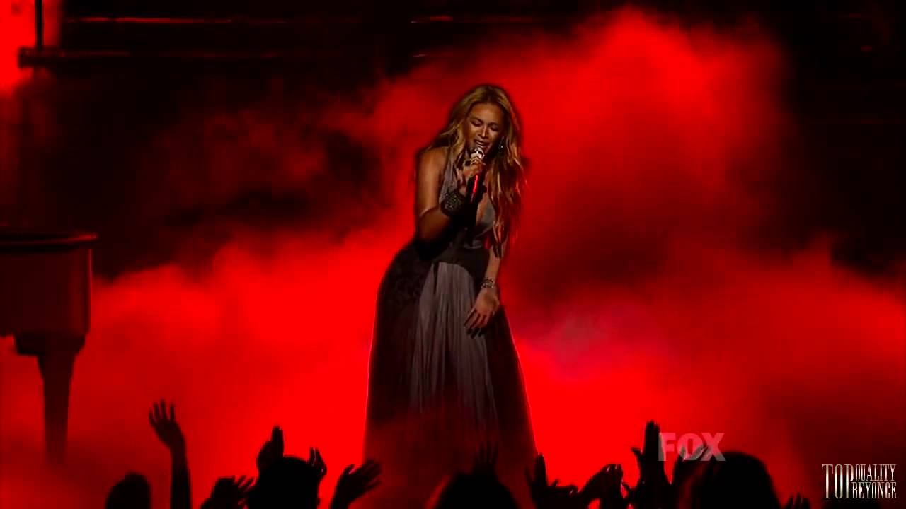 Beyonce - 1+1 (Live @ American Idol 2011)
