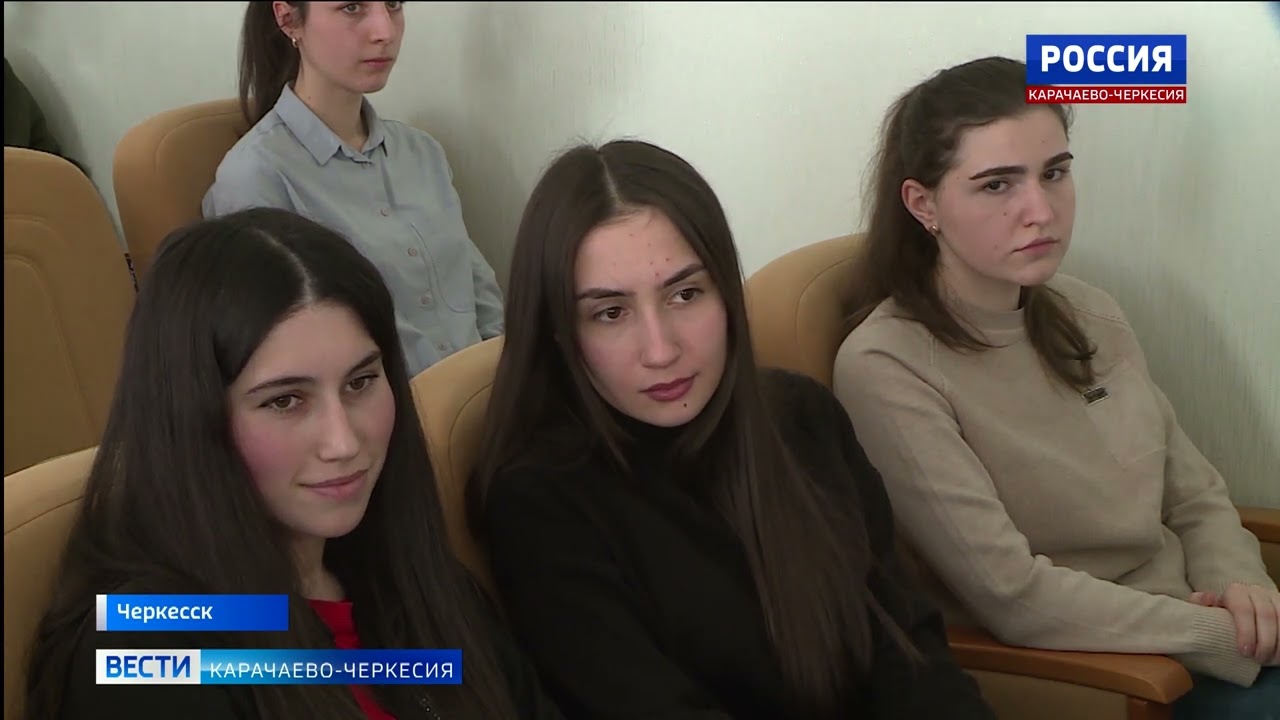 В СКГА провел лекцию профессор МГУ Аскар Акаев