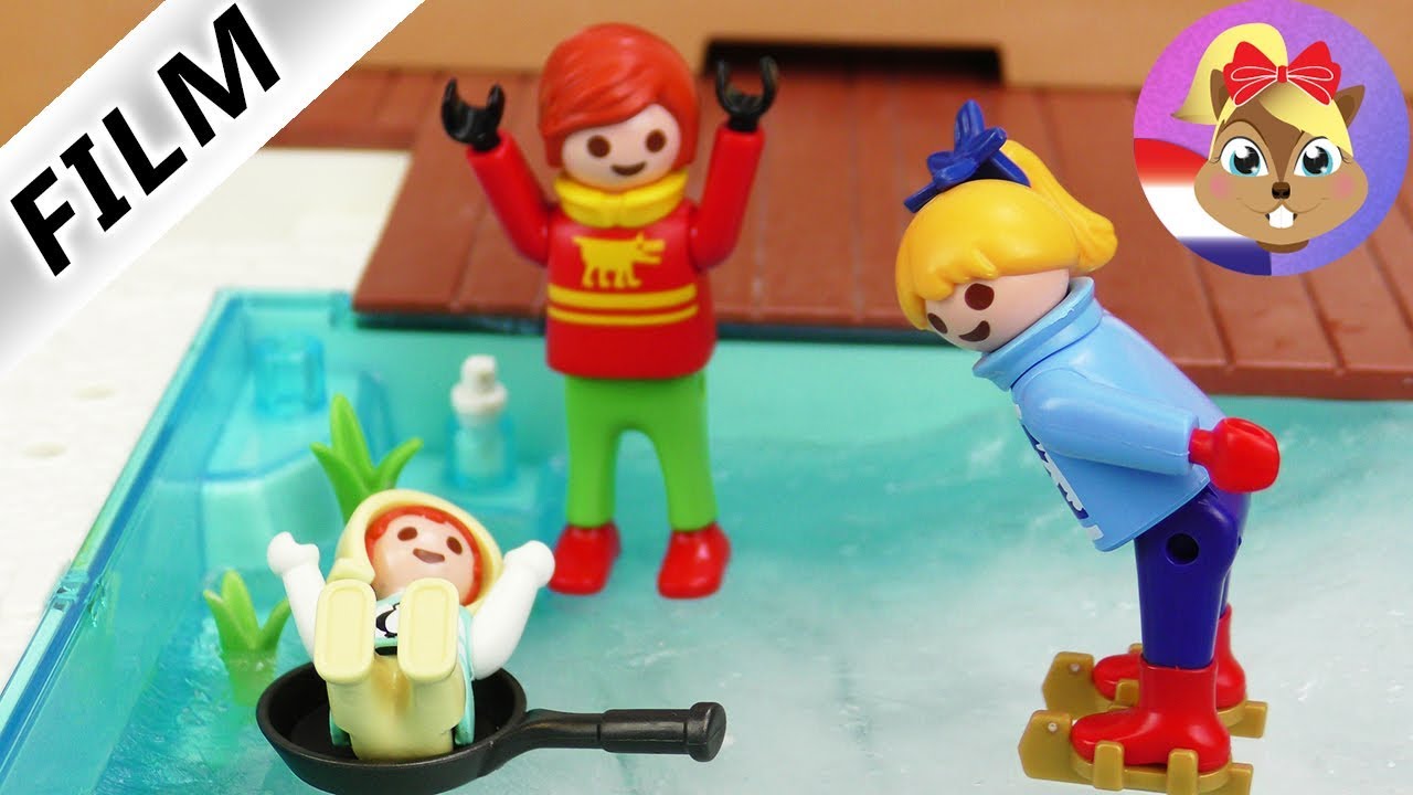 Playmobil video Nederlands | ZWEMBAD bevroren! Schaatsen in de luxe villa! Familie Vogel kinderserie