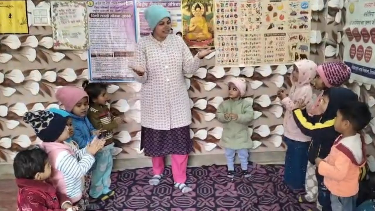 Anganwadi main baccho ne sikhi kavita 🙏🙏