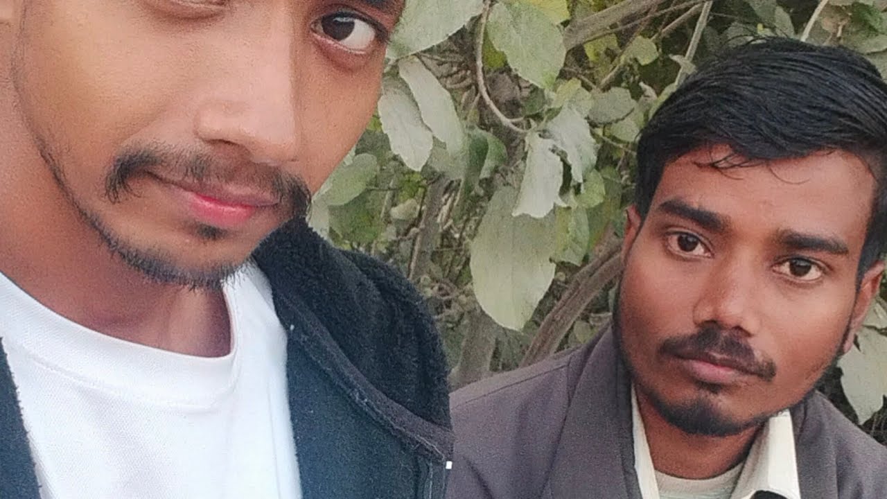 घर से बाहर live आया हूं 🥺