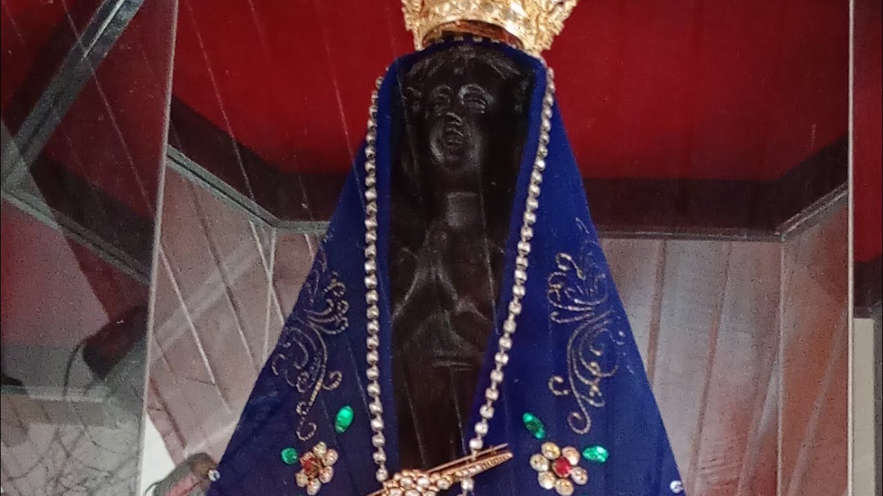 Rosário  rezando com Irmão Sebastião com a Mãe Aparecida e a cem Ave Maria