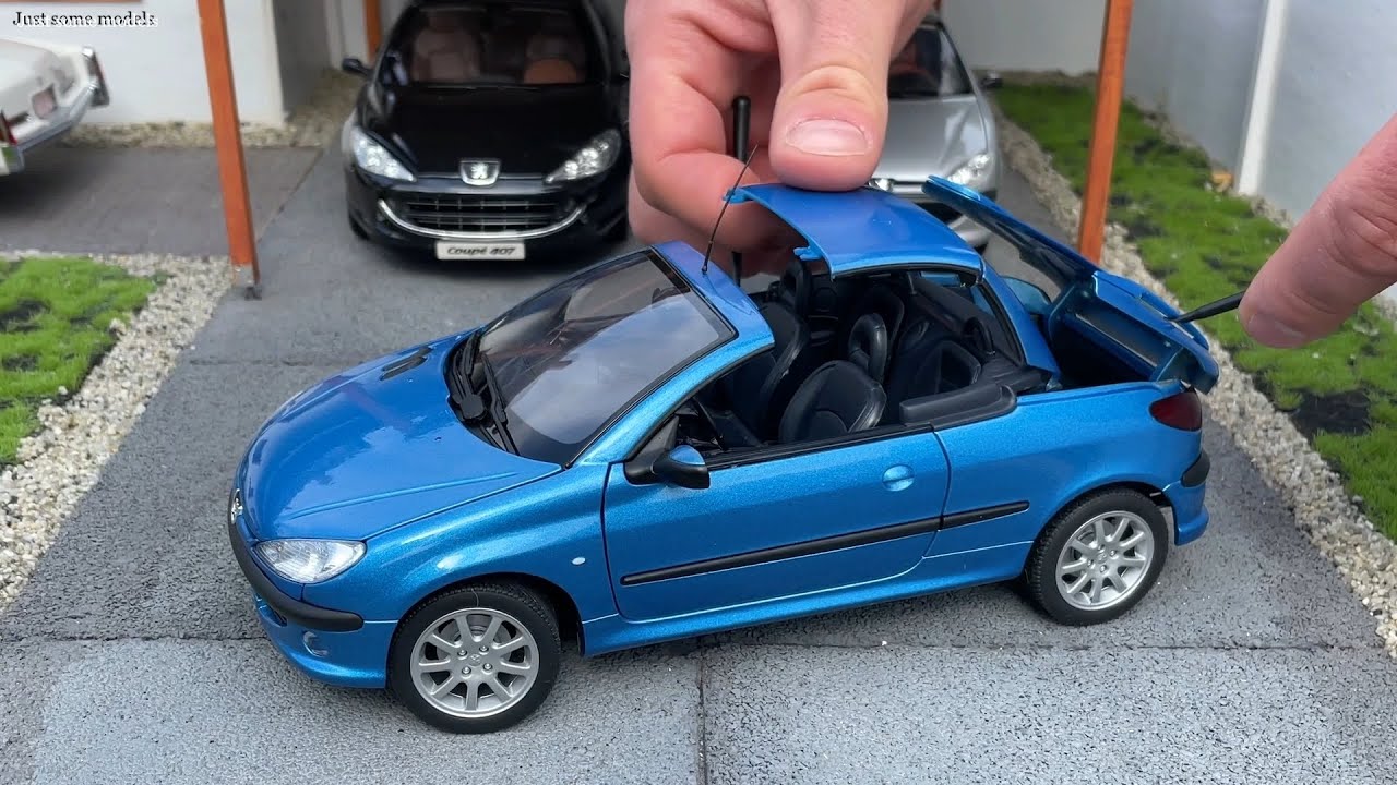 1:18 Peugeot 206 CC with workable roof, bleu recife - Gate [Unboxing]
