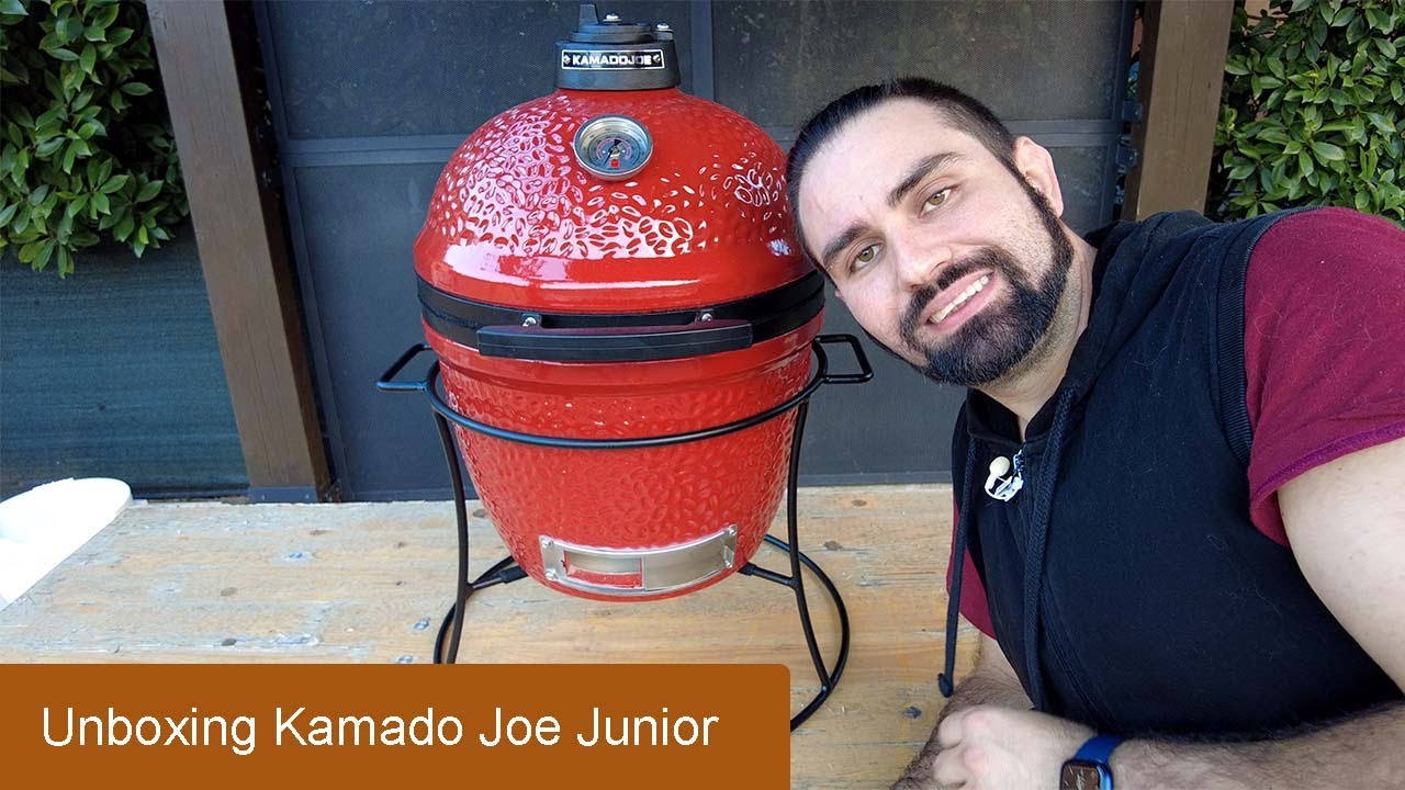 Unboxing Kamado Joe Junior