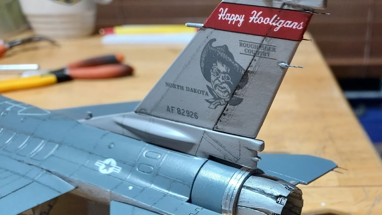 F16 1/48 Revell
